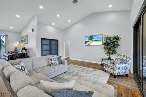 $1,697,000 | 5346 Southwest 10th Avenue, Cape Coral, FL 33914