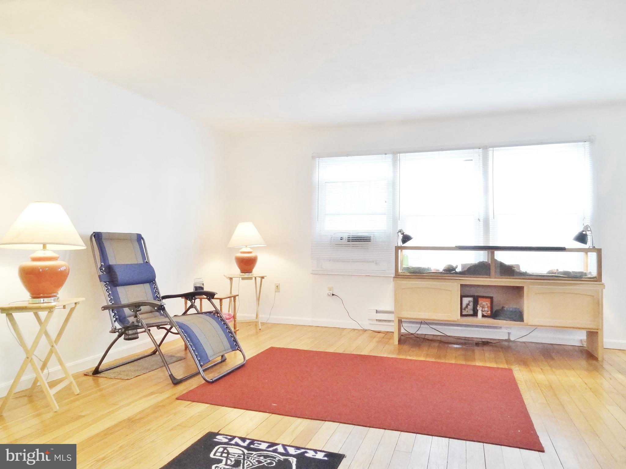 1 Research Road, Unit C Greenbelt, MD 20770 - Photo 3 of 9 Living room