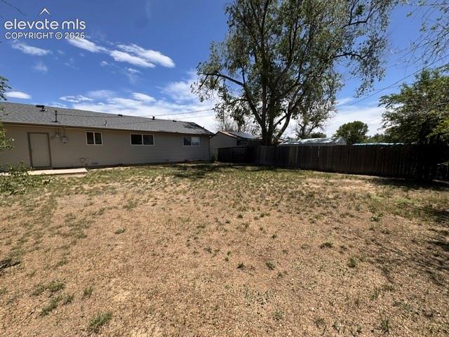 1922 Monterey Road Colorado Springs, CO 80910 - Photo 20 of 21 a backyard of a house