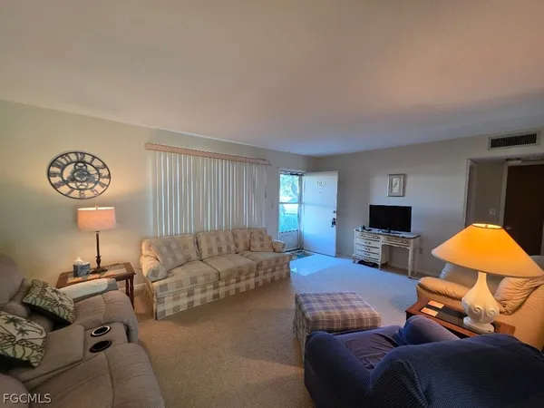 $1,150 | 335 Joel Boulevard, Unit 129, Lehigh Acres, FL 33936