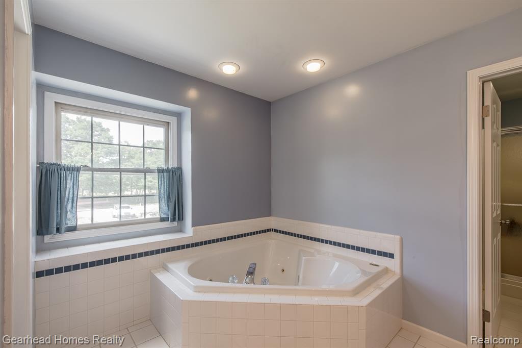 8088 Denton Hill Road Fenton, MI 48430 - Photo 30 of 56