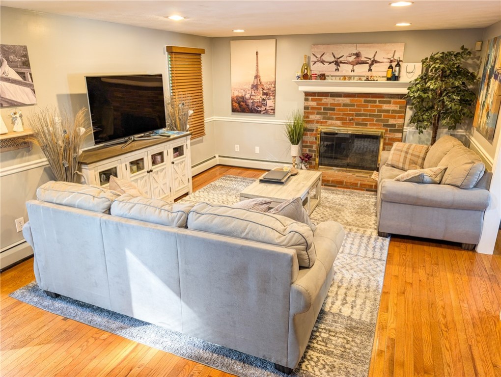 8 Labrea Way Coventry, RI 02816 - Photo 7 of 34