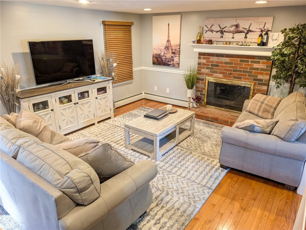 8 Labrea Way Coventry, RI 02816 - Photo 8 of 34
