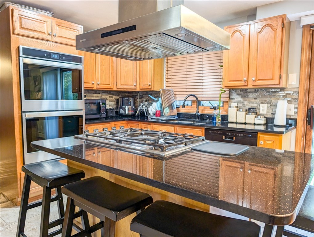 8 Labrea Way Coventry, RI 02816 - Photo 10 of 34