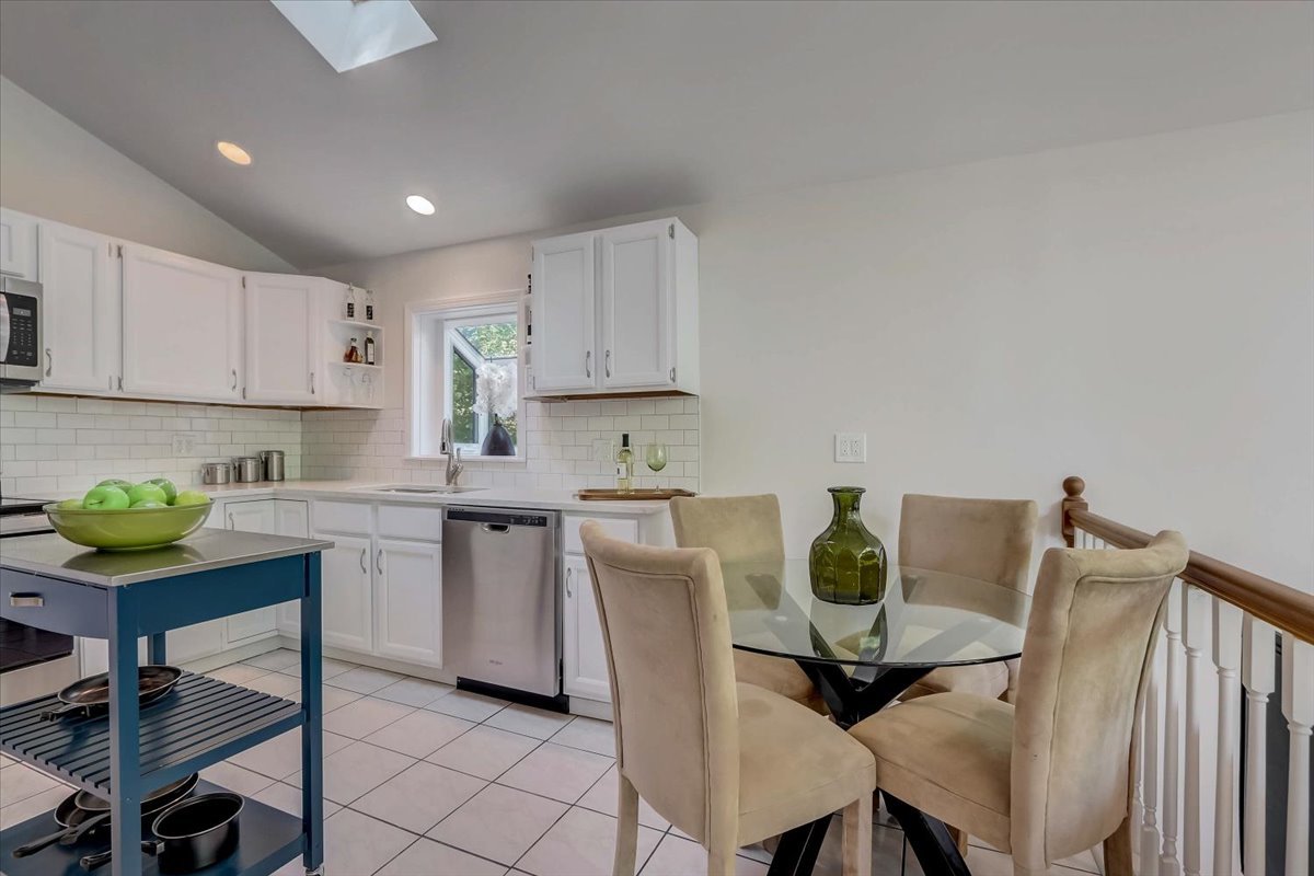124 Hickory Road Lake In The Hills, IL 60156 - Photo 11 of 49 a view of kitchen with breakfast area