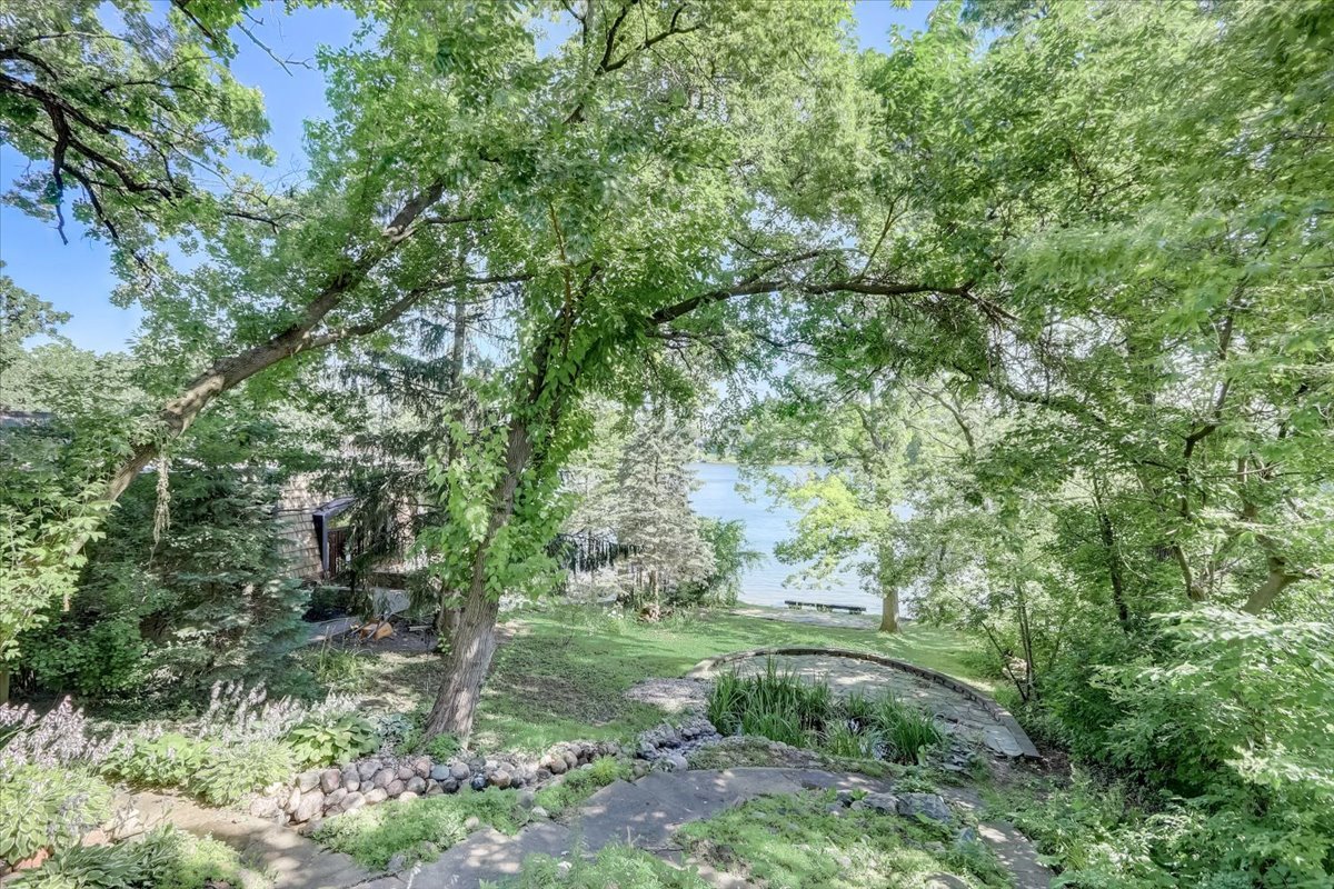 124 Hickory Road Lake In The Hills, IL 60156 - Photo 34 of 49 a view of a garden