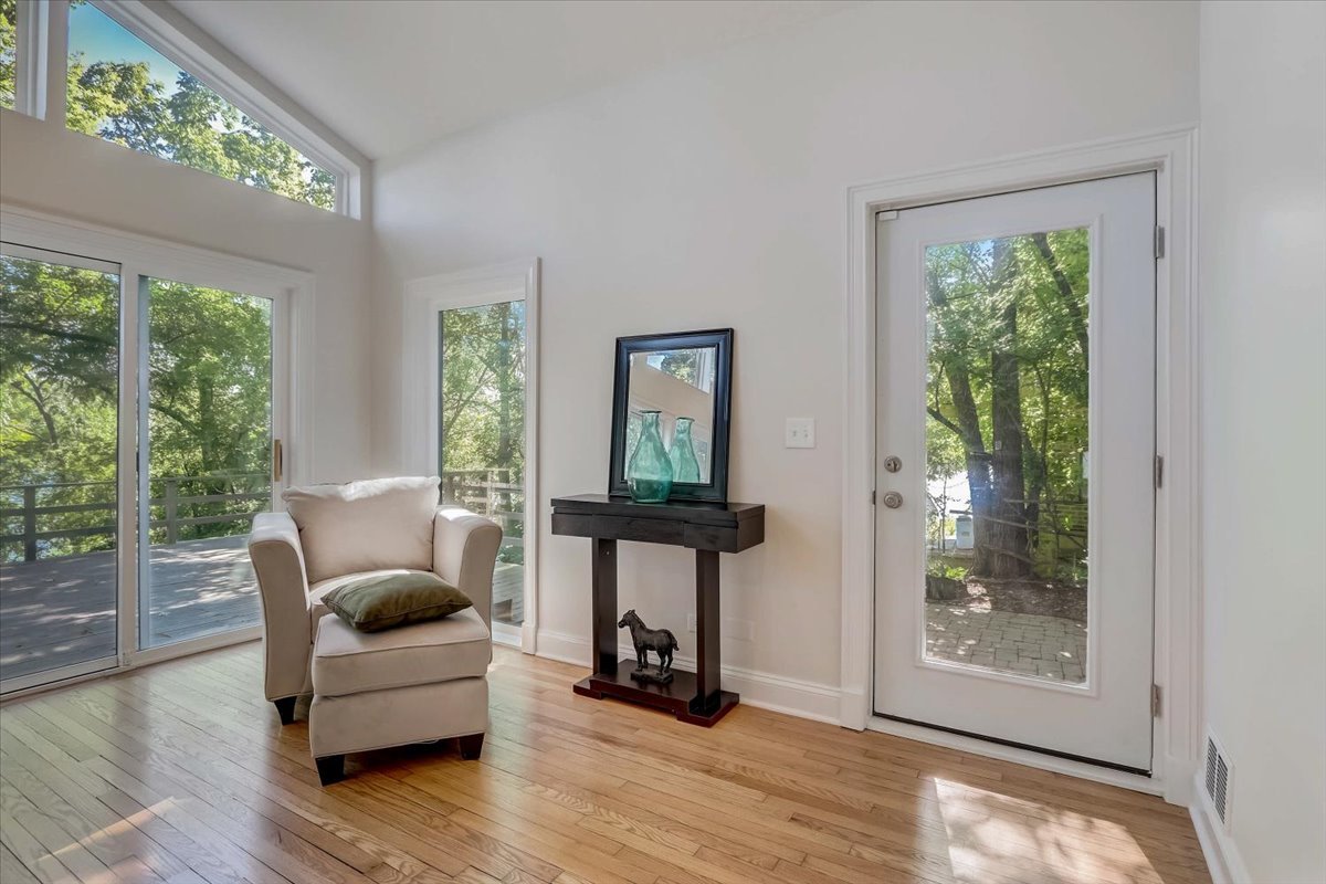124 Hickory Road Lake In The Hills, IL 60156 - Photo 4 of 49 a living room with furniture and a window