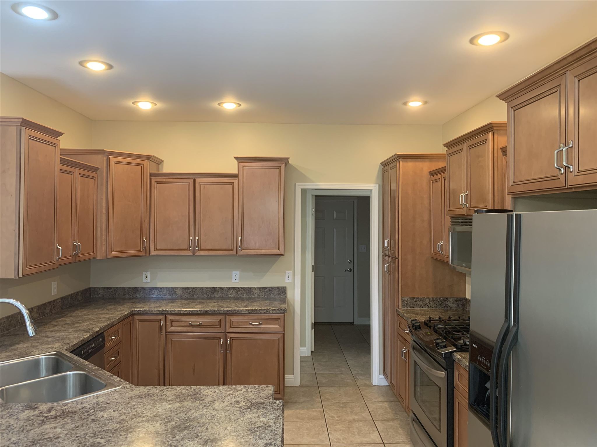 121 Stonehedge Road Chandler, IN 47610 - Photo 12 of 32
