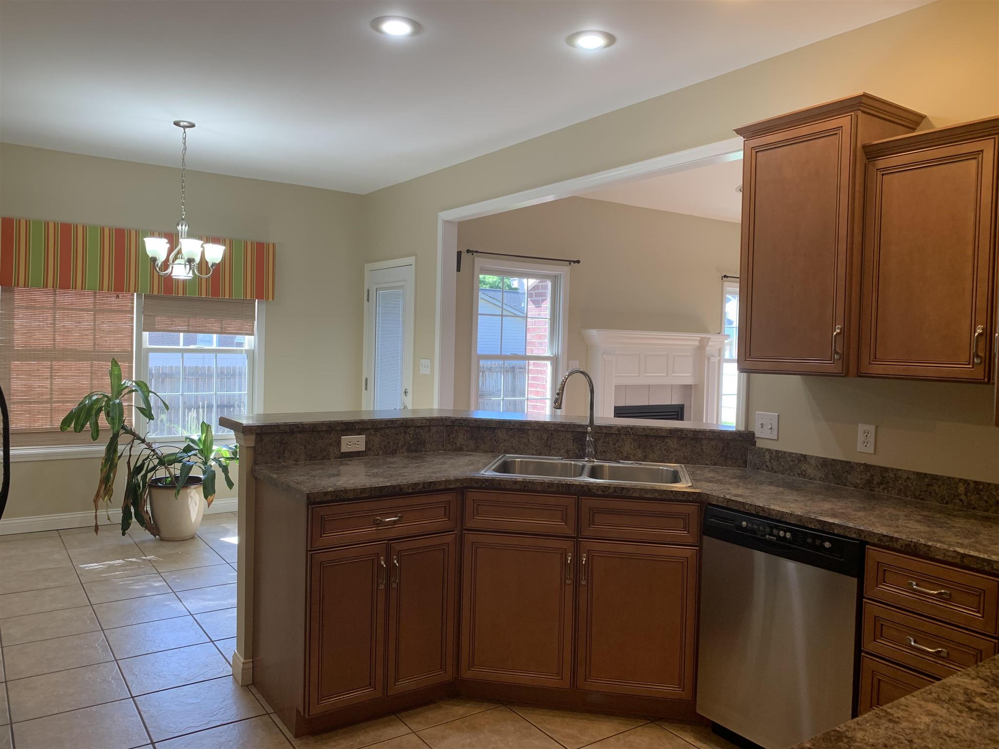 121 Stonehedge Road Chandler, IN 47610 - Photo 17 of 32