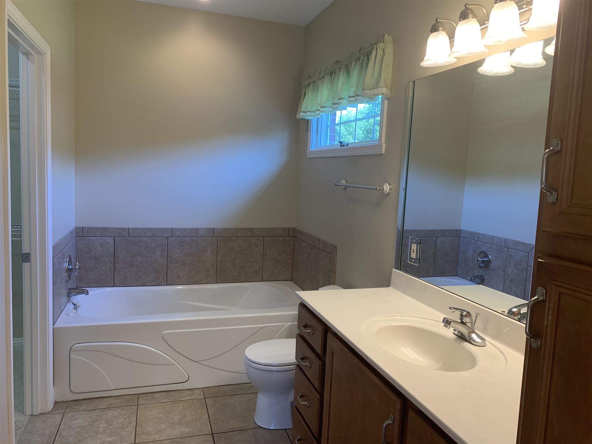 121 Stonehedge Road Chandler, IN 47610 - Photo 24 of 32