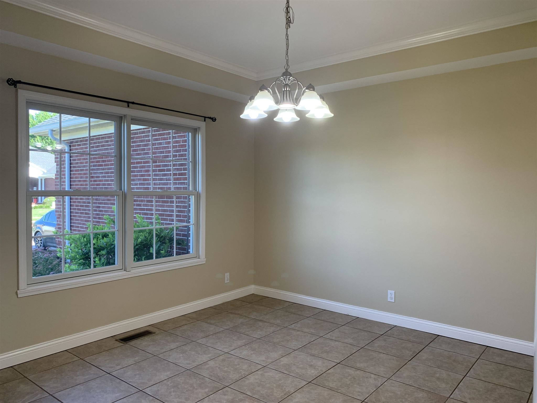 121 Stonehedge Road Chandler, IN 47610 - Photo 7 of 32