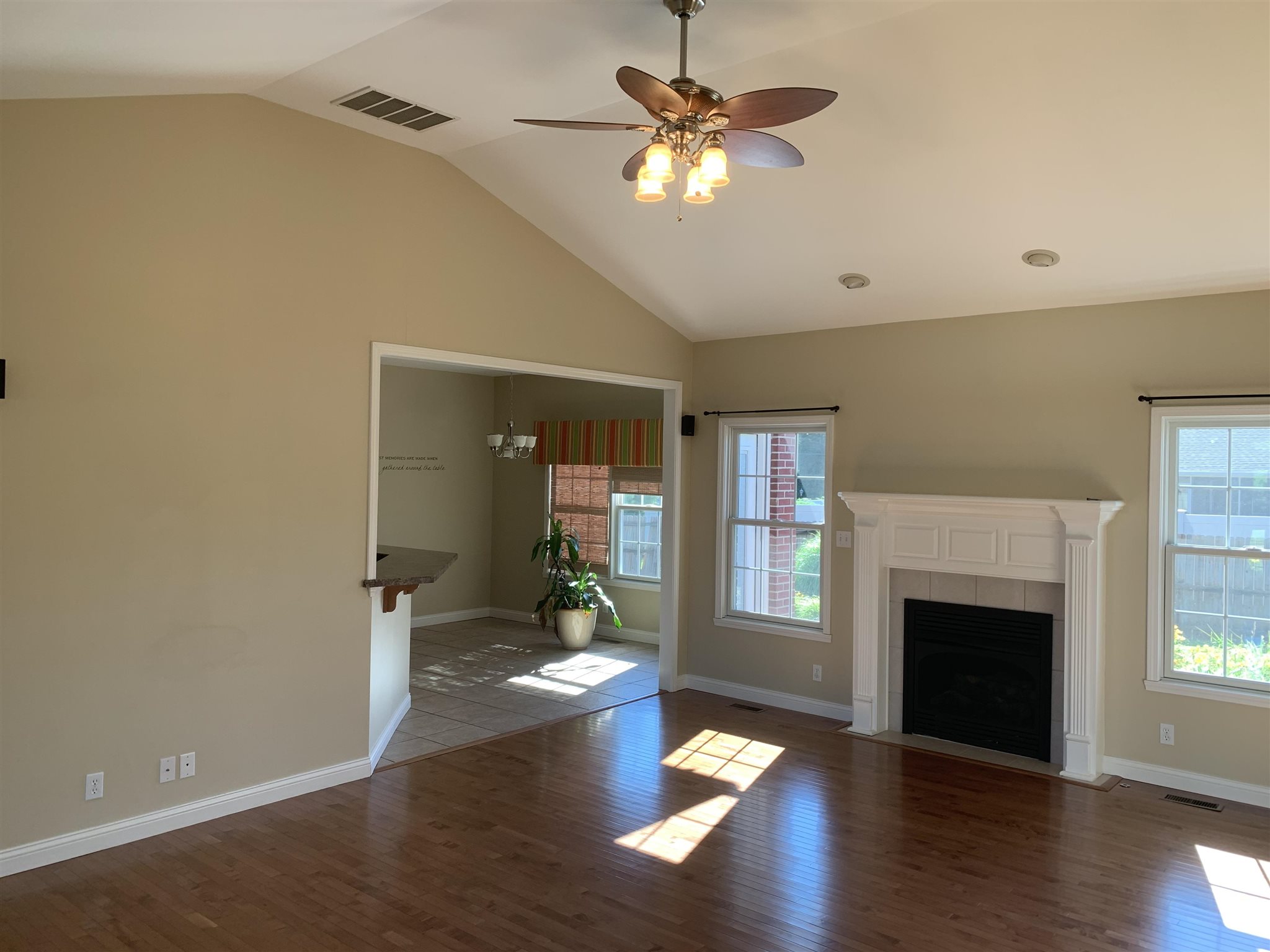 121 Stonehedge Road Chandler, IN 47610 - Photo 9 of 32