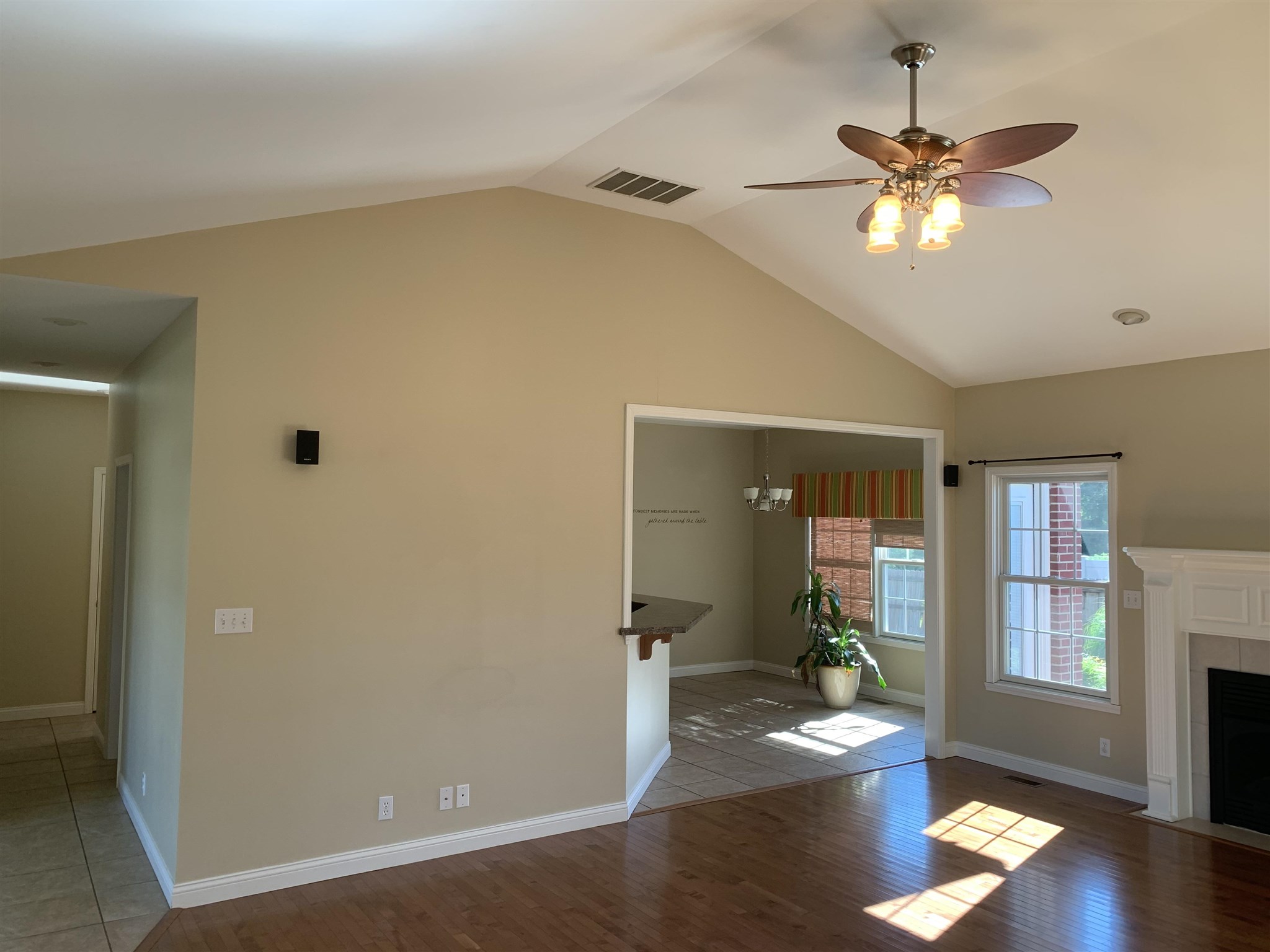 121 Stonehedge Road Chandler, IN 47610 - Photo 10 of 32