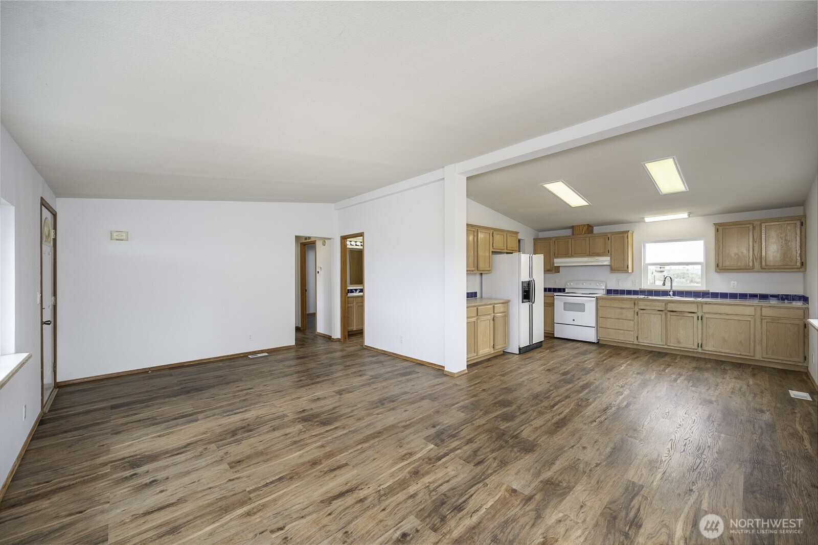 11397 Dodson Road Northwest Ephrata, WA 98823 - Photo 15 of 40