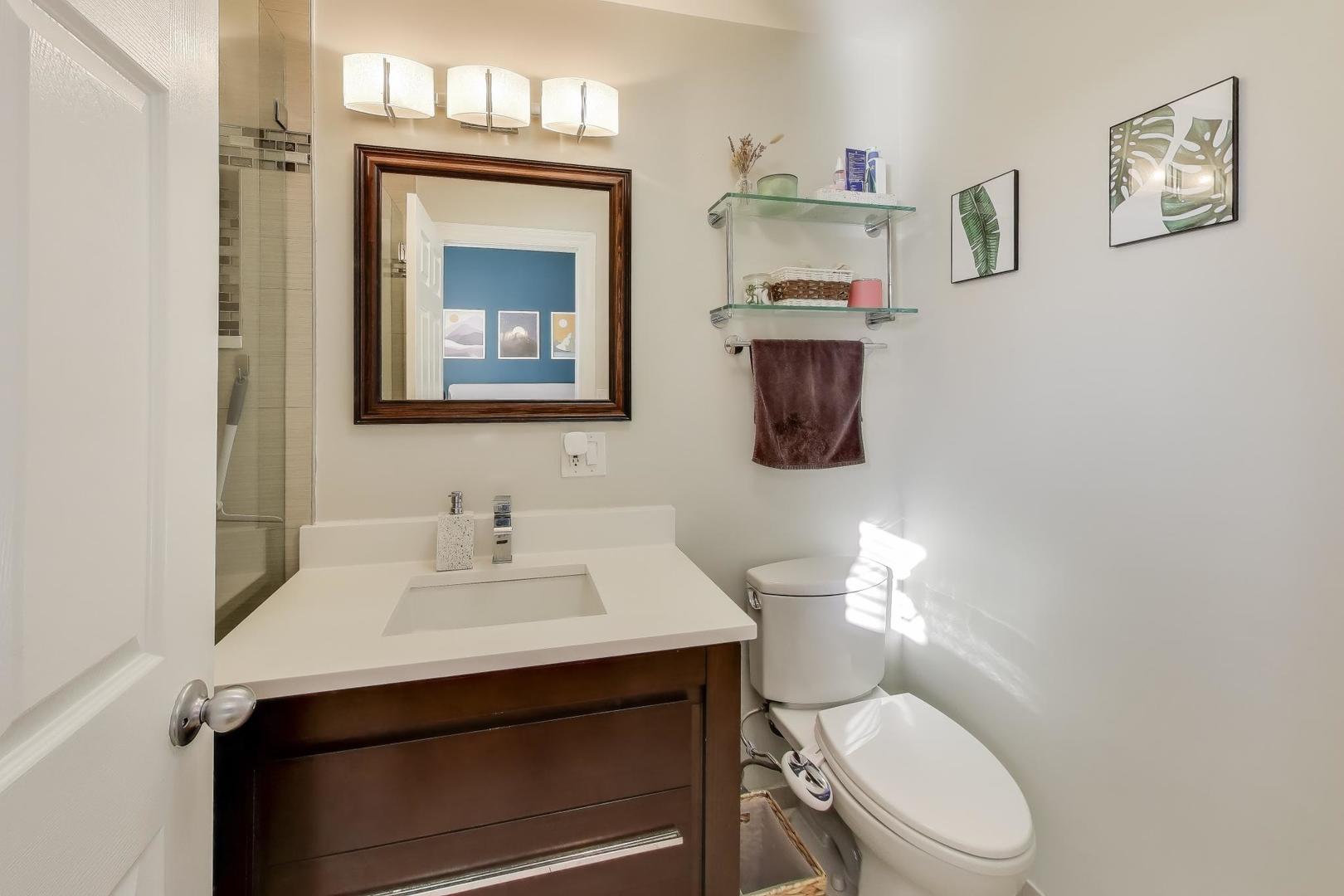 3753 West Byron Street, Unit 3 Chicago, IL 60618 - Photo 15 of 28