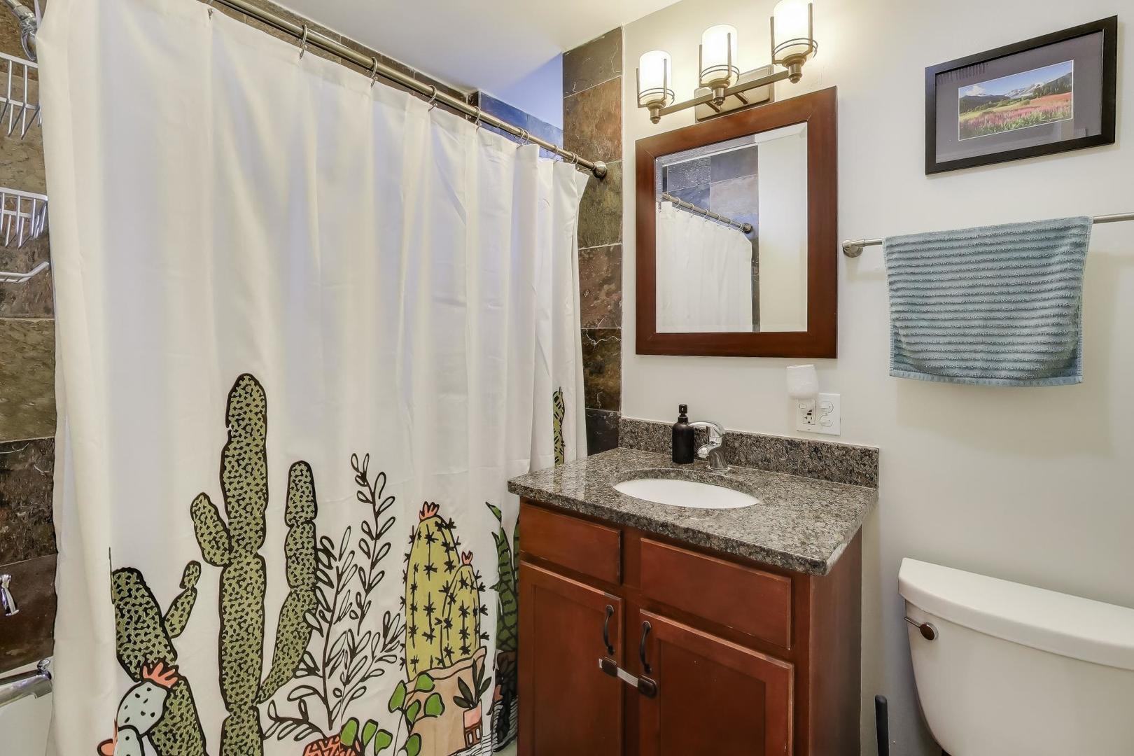 3753 West Byron Street, Unit 3 Chicago, IL 60618 - Photo 19 of 28