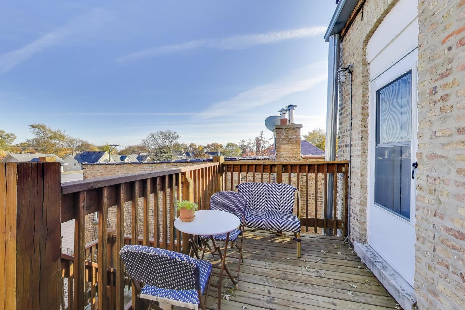 3753 West Byron Street, Unit 3 Chicago, IL 60618 - Photo 20 of 28