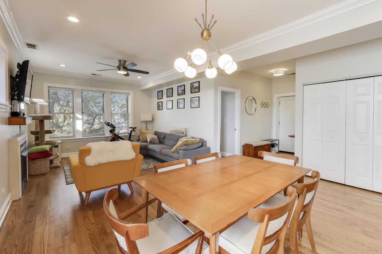 3753 West Byron Street, Unit 3 Chicago, IL 60618 - Photo 5 of 28