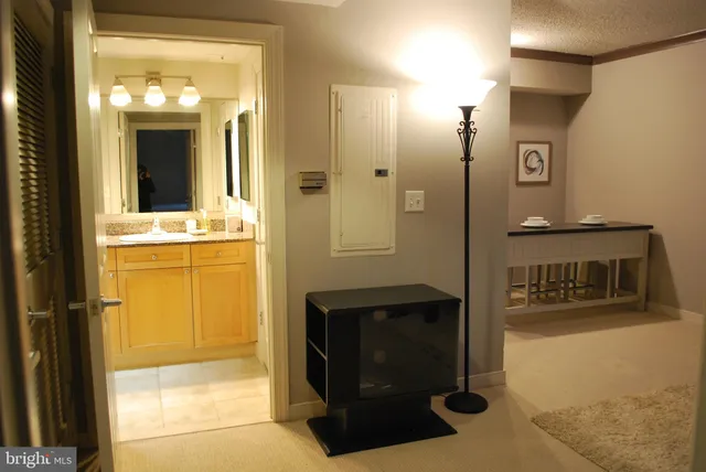 $2,400 | 777 7th Street Northwest, Unit 732, Washington, DC 20001