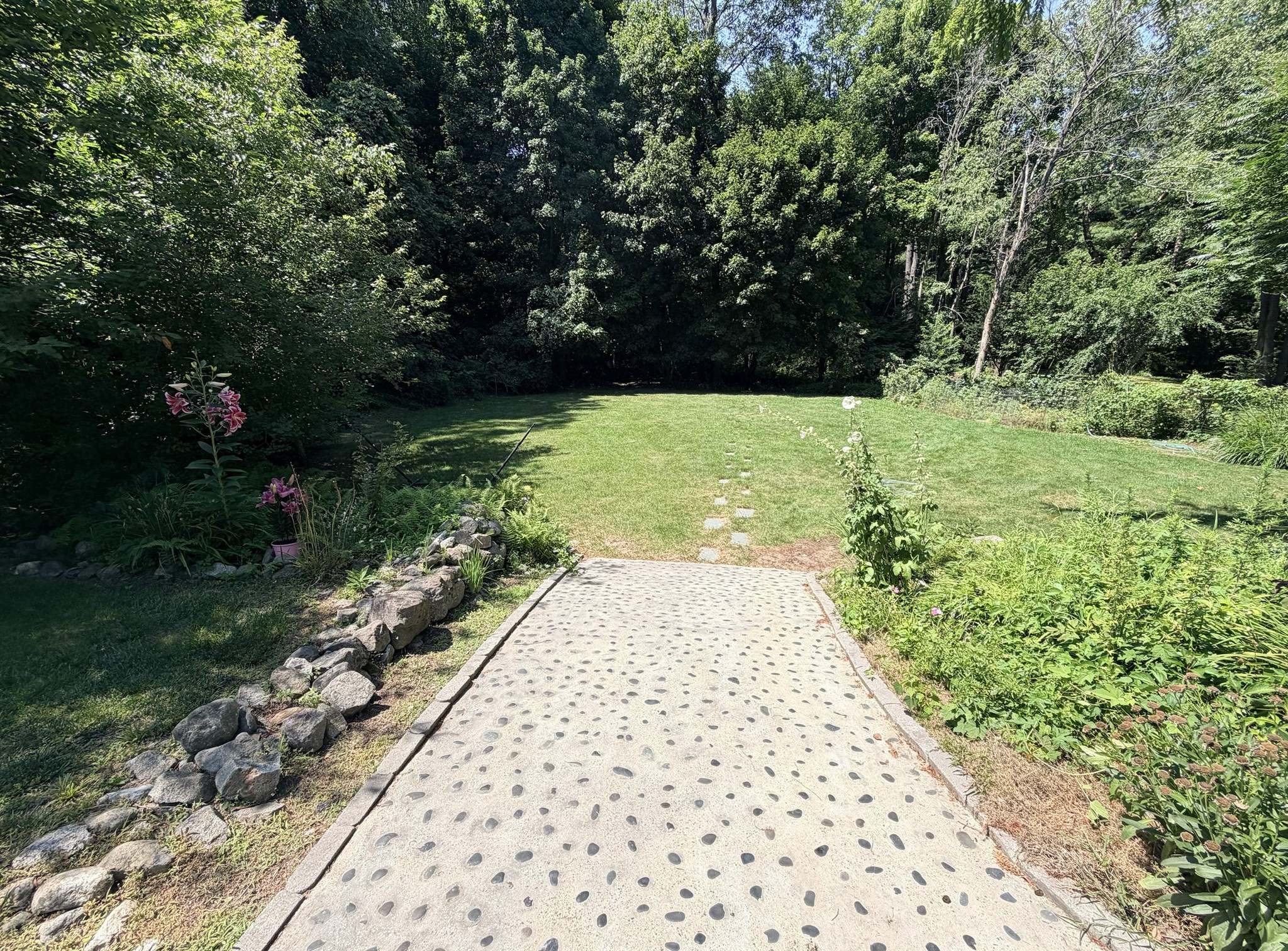 35-37 Spring Street, Unit 2 Lexington, MA 02421 - Photo 35 of 36 Gallery Image 35
