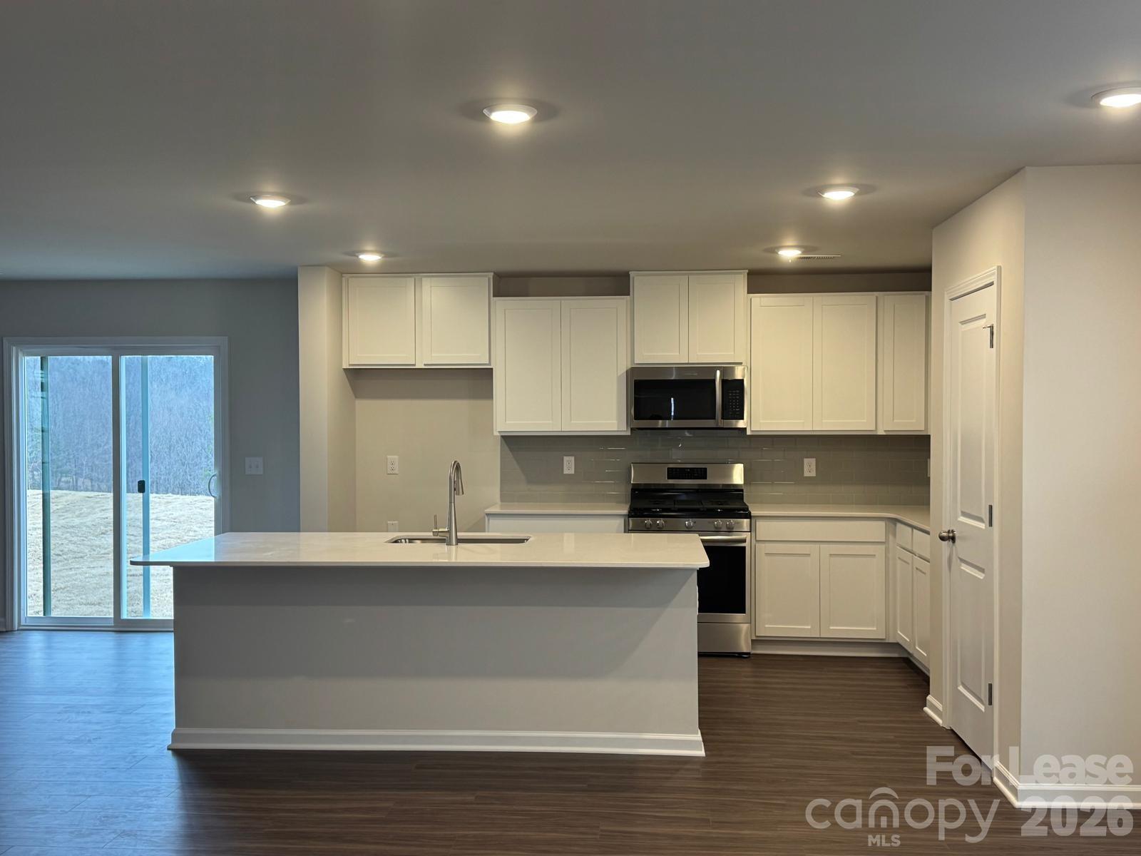 15201 Windy Plns Road Charlotte, NC 28262 - Photo 3 of 13