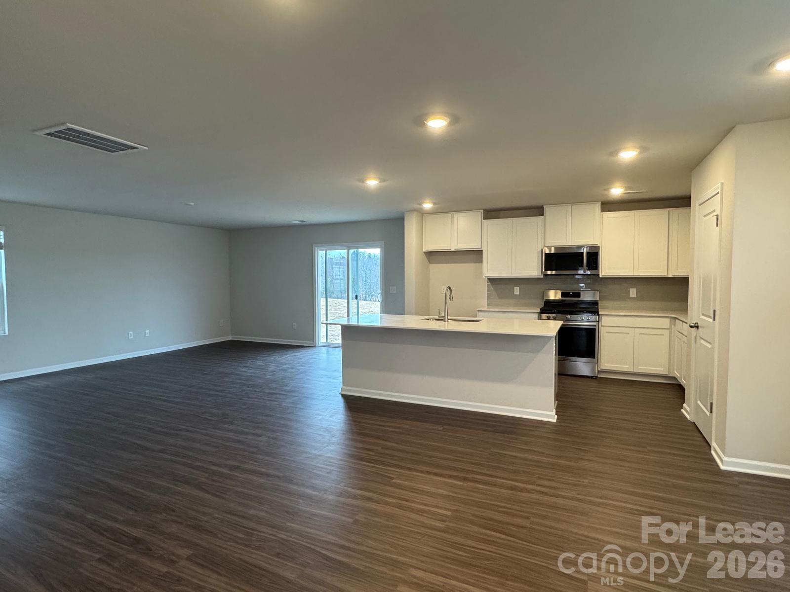 15201 Windy Plns Road Charlotte, NC 28262 - Photo 4 of 13