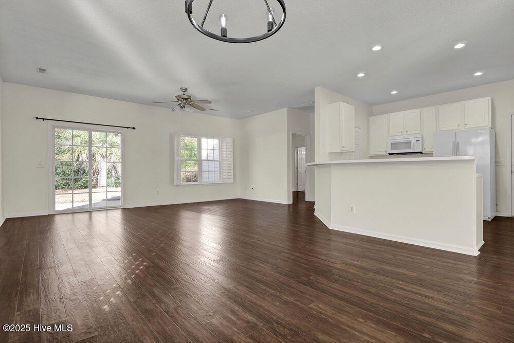 207 Olde Well Loop Road Wilmington, NC 28411 - Photo 7 of 43 007_p2911592_525