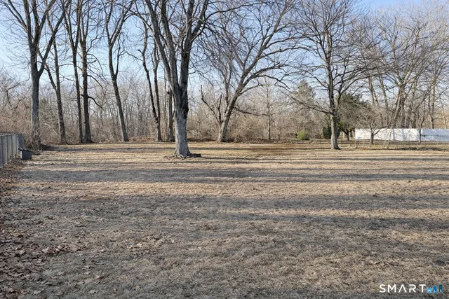 $289,900 | 5 Edmund Lane, Enfield, CT 06082