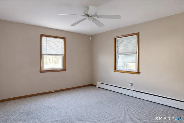 $289,900 | 5 Edmund Lane, Enfield, CT 06082