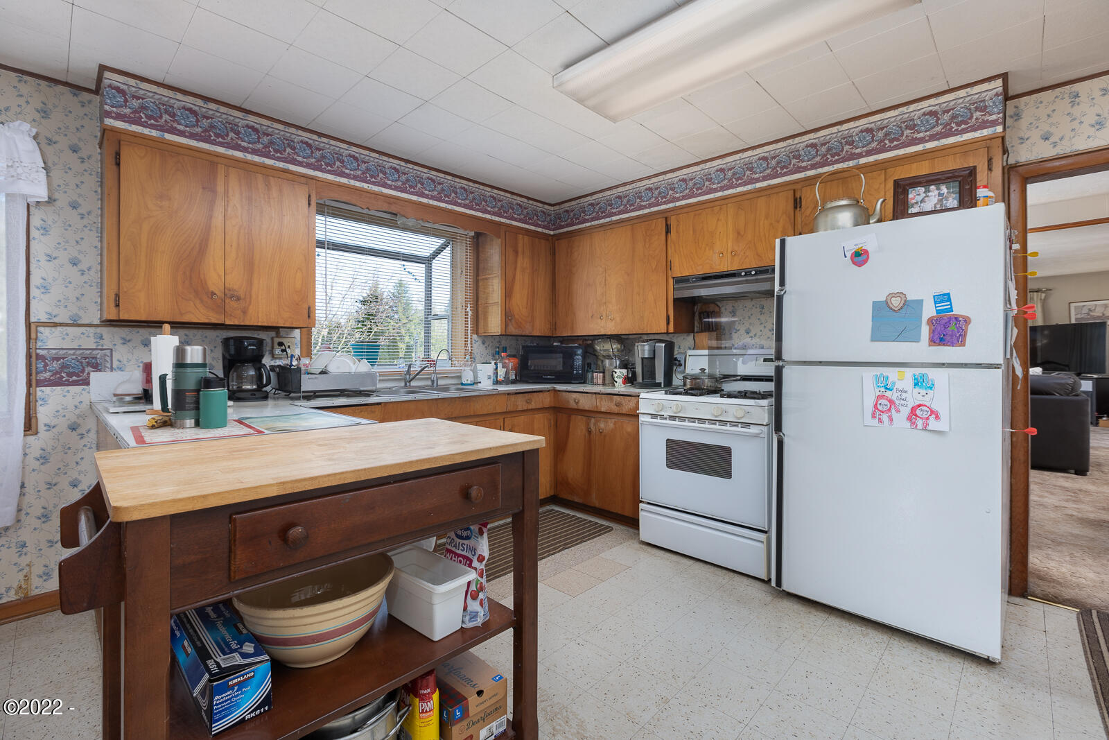 477 Southwest Ferry Avenue Siletz, OR 97380 - Photo 18 of 30 477SWFerry-A-09