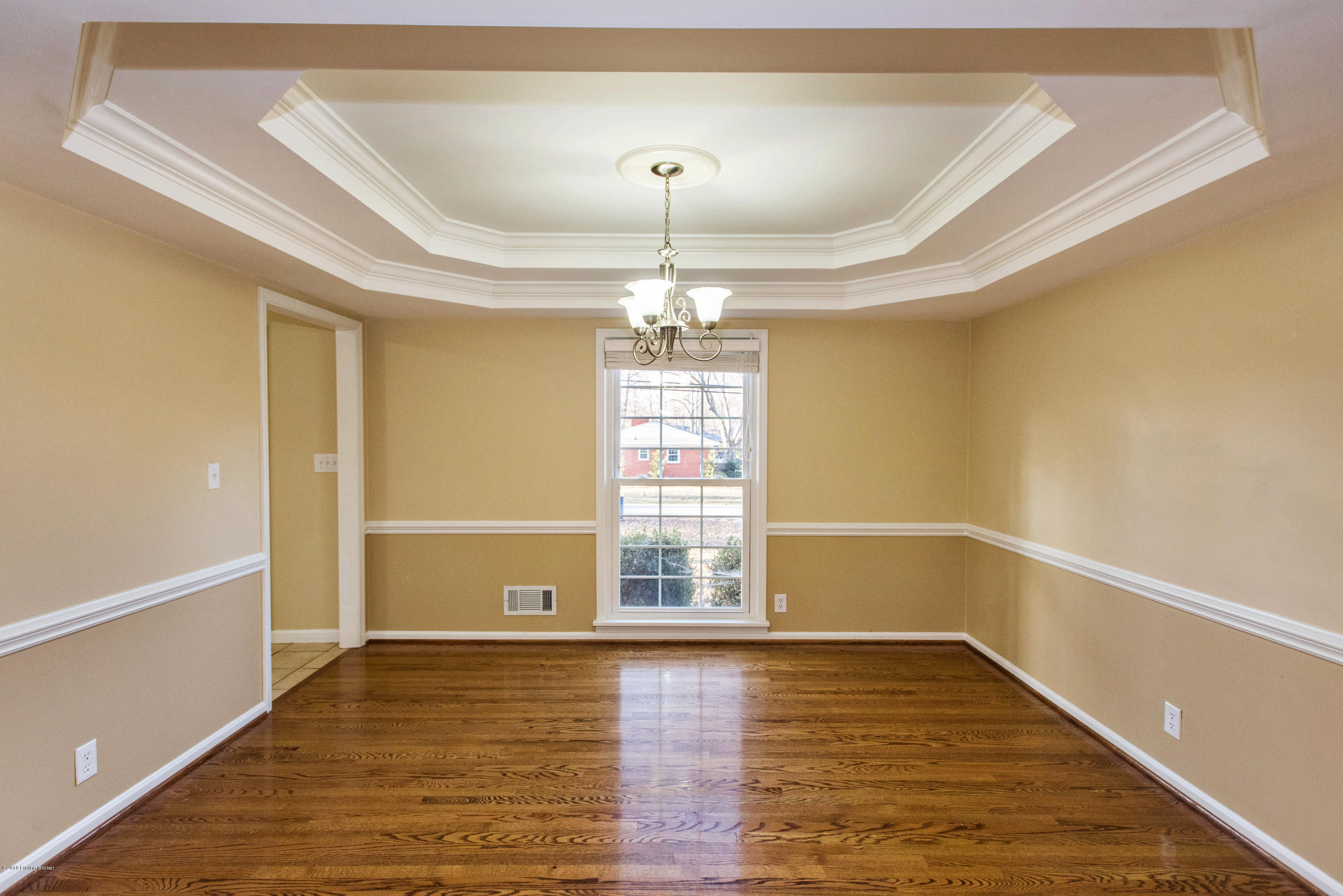 401 Colonel Way Pewee Valley, KY 40056 - Photo 5 of 35 Formal Dining Room