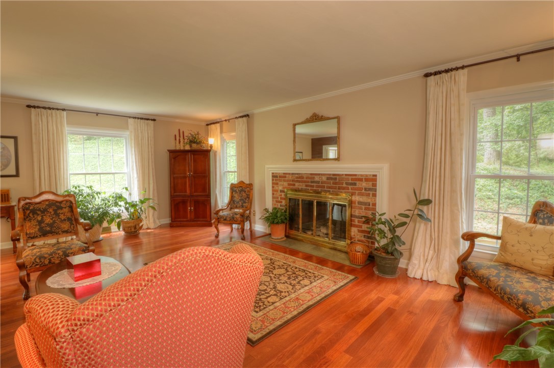 150 Jessamine Place Walhalla, SC 29691 - Photo 3 of 34 Gallery Image 3