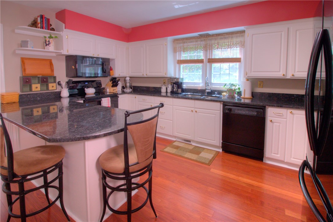 150 Jessamine Place Walhalla, SC 29691 - Photo 6 of 34 Gallery Image 6