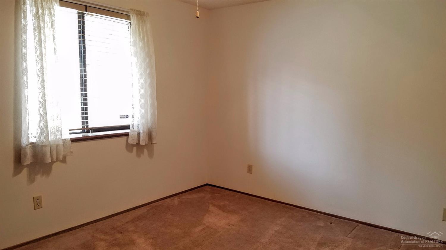 52430 Ammon Road La Pine, OR 97739 - Photo 16 of 23 Gallery Image 16