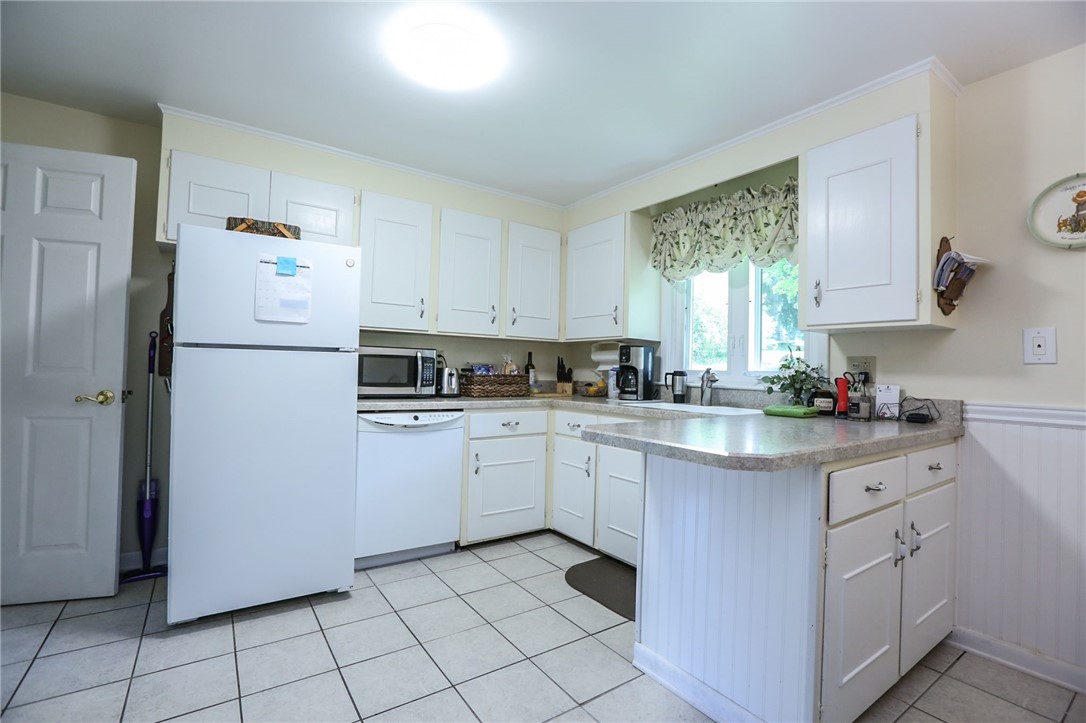 55 Telephone Road Henrietta, NY 14586 - Photo 11 of 28