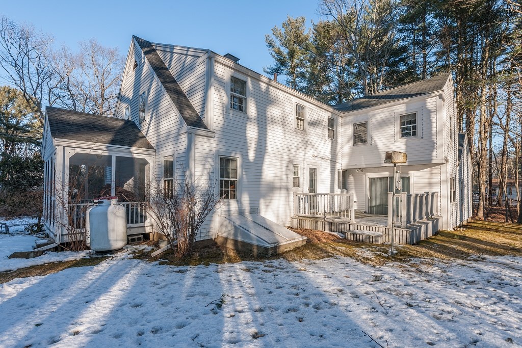 21 Cape Neddick Road York, ME 03909 - Photo 3 of 39 Gallery Image 3