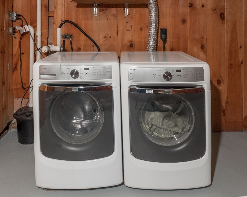 21 Cape Neddick Road York, ME 03909 - Photo 32 of 39 Gallery Image 32