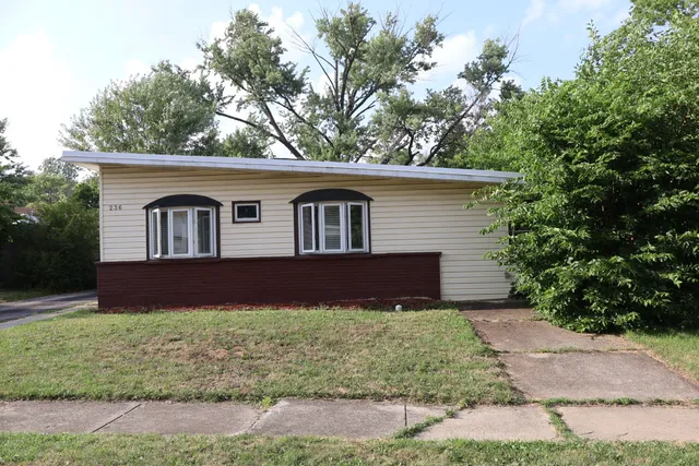 $143,000 | 236 Tampa Street, Park Forest, IL 60466