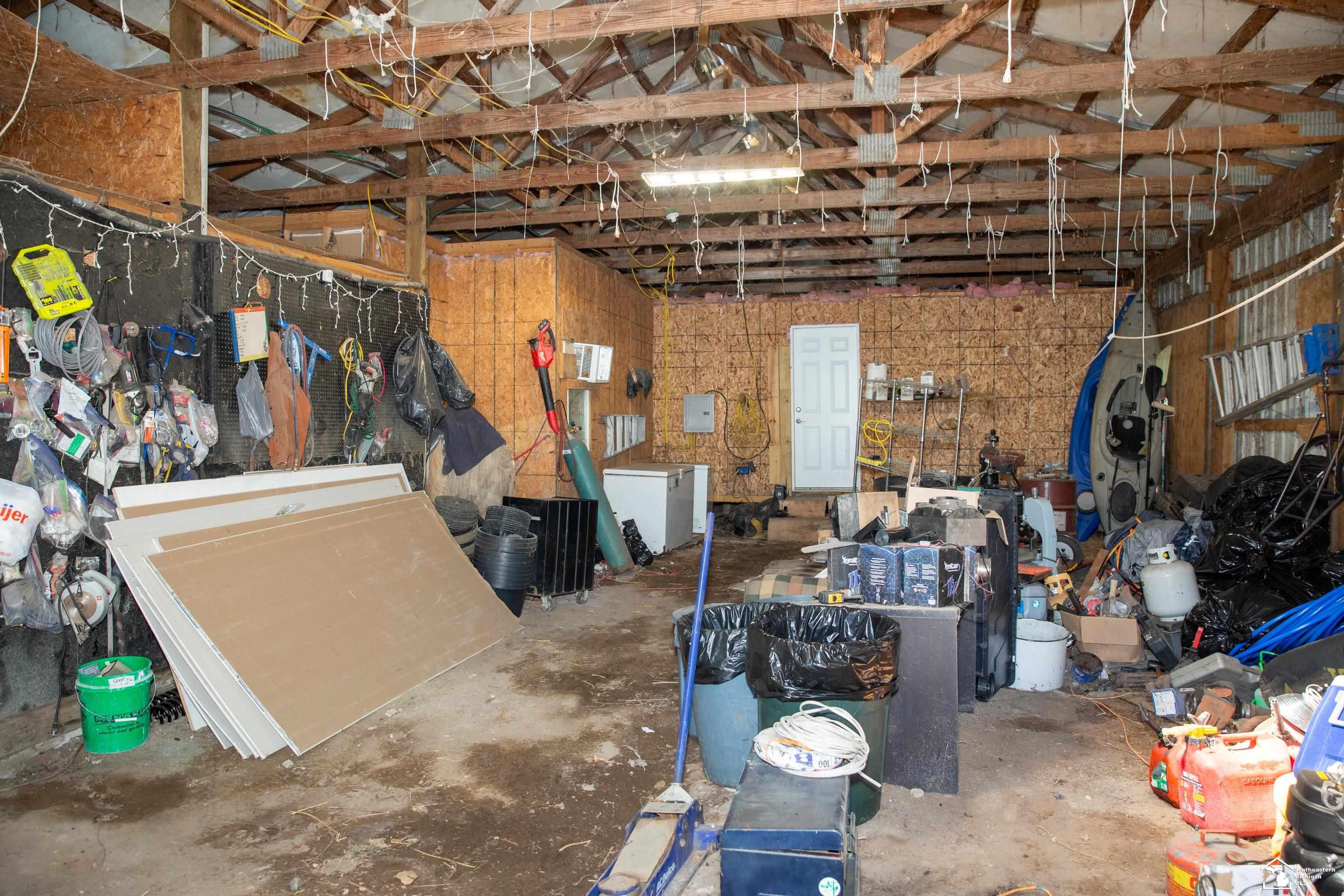47106 Wear Road Belleville, MI 48111 - Photo 8 of 29 Gallery Image 8