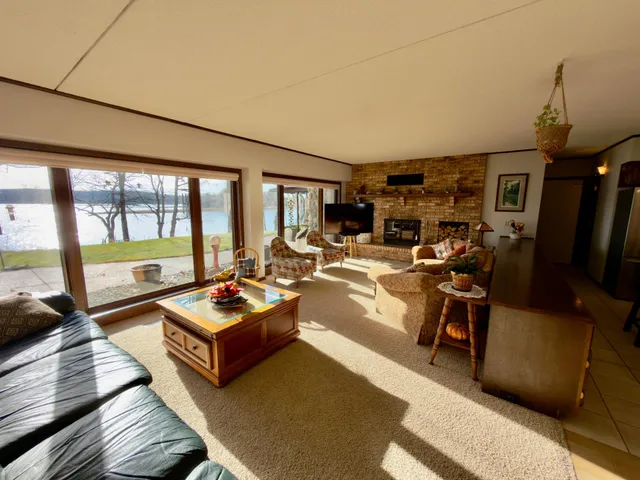 $550,000 | 31479 395th Place, Aitkin, MN 56431