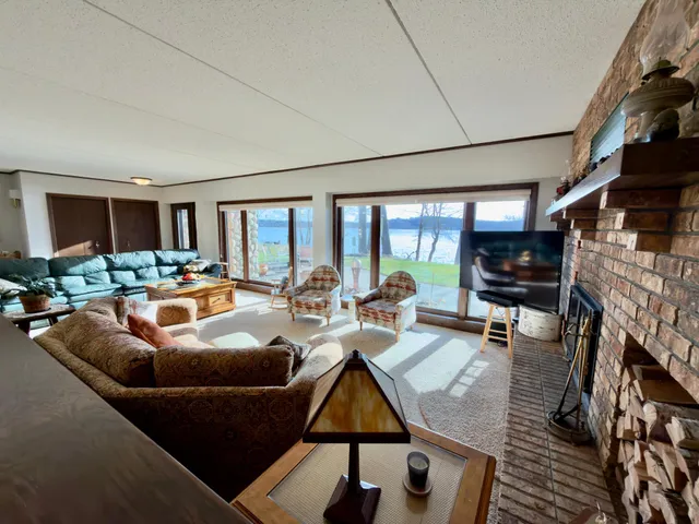 $550,000 | 31479 395th Place, Aitkin, MN 56431