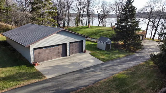 $550,000 | 31479 395th Place, Aitkin, MN 56431