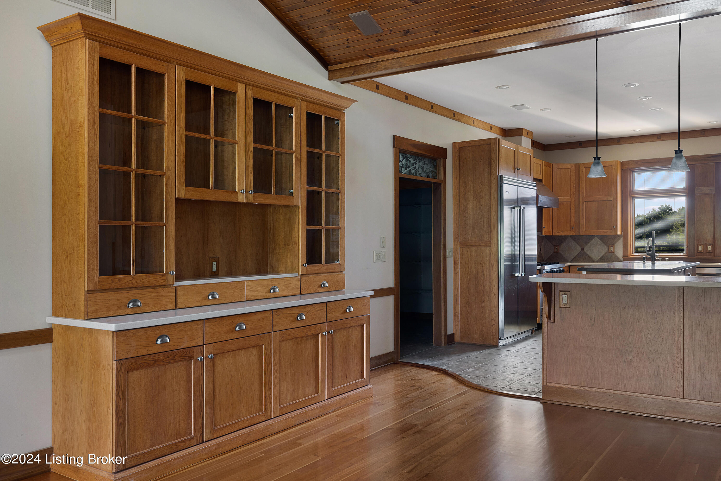 5908 Aiken Road Louisville, KY 40245 - Photo 24 of 86 Hearth Rm