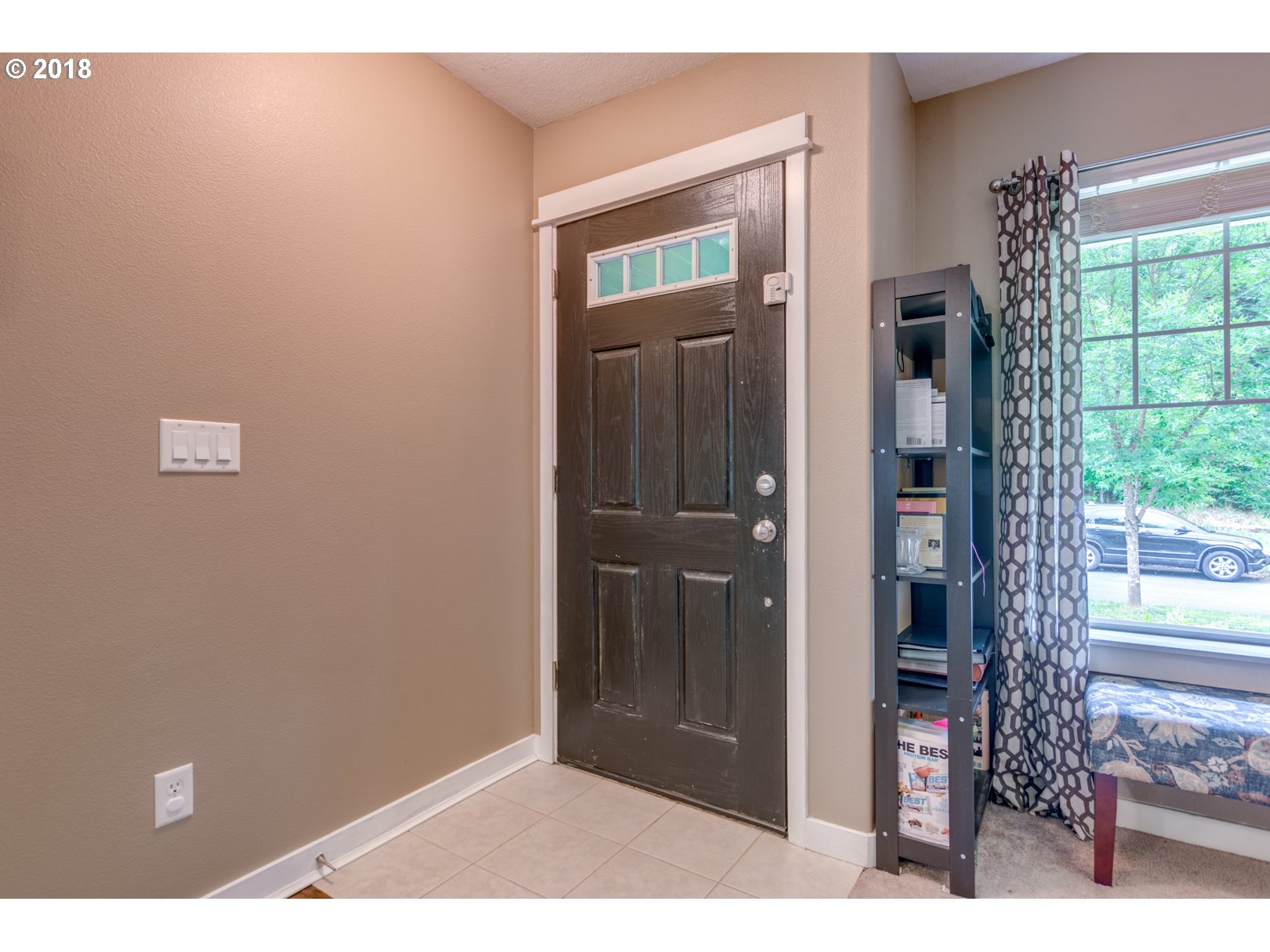 37708 Hamilton Ridge Drive Sandy, OR 97055 - Photo 4 of 32 Gallery Image 4