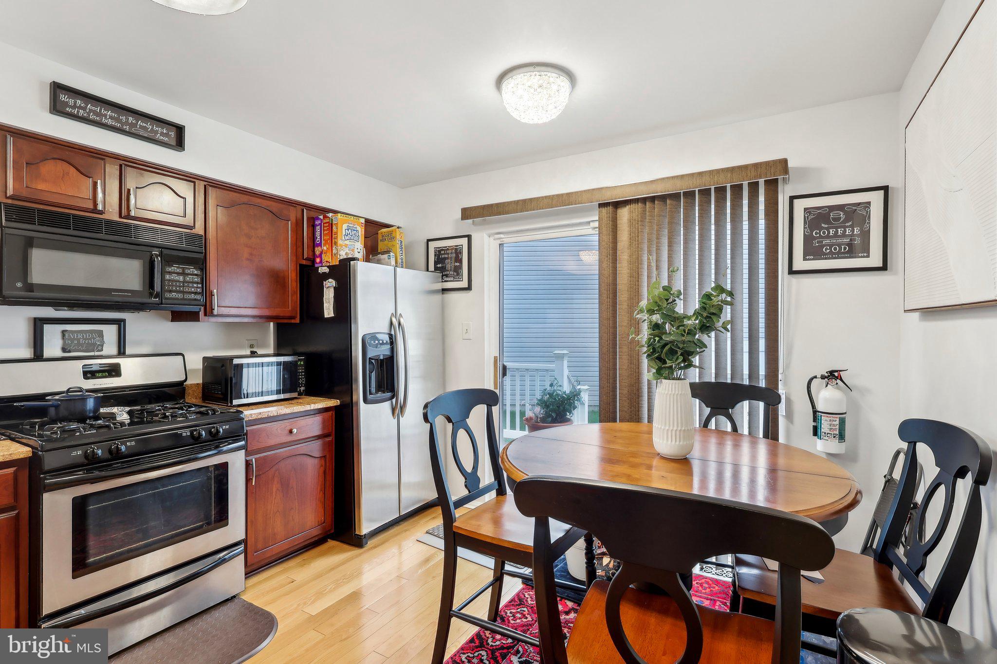 78 Ridgewood Way Burlington, NJ 08016 - Photo 11 of 36 Gallery Image 11