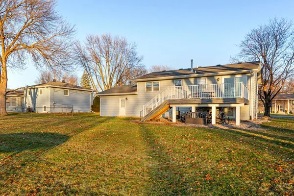 $328,900 | 2059 Roe Crest Drive, North Mankato, MN 56003