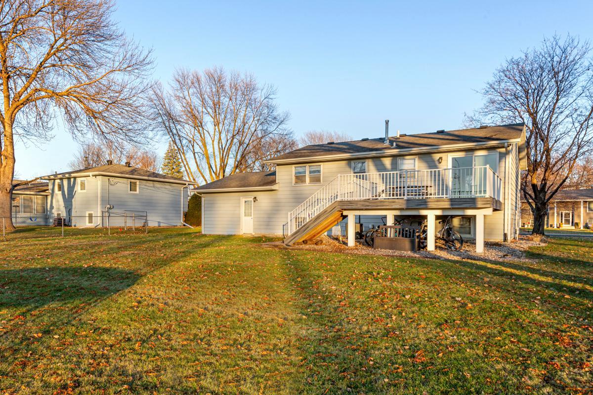 2059 Roe Crest Drive North Mankato, MN 56003 - Photo 34 of 35