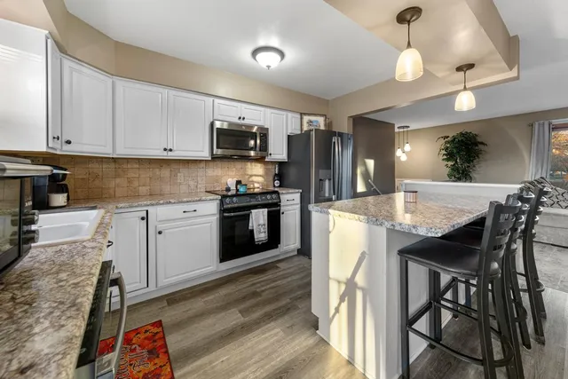 $339,000 | 2059 Roe Crest Drive, North Mankato, MN 56003