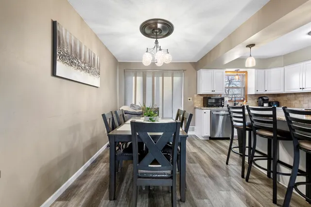 $339,000 | 2059 Roe Crest Drive, North Mankato, MN 56003