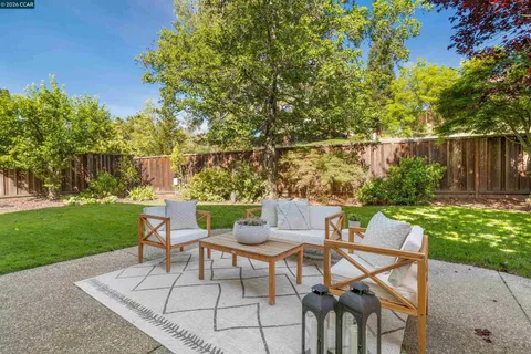 $1,799,000 | 125 Parkhaven Drive, Danville, CA 94506